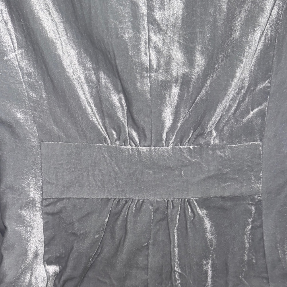 Elegant Silver Velvet Blazer - Picture 6 of 6